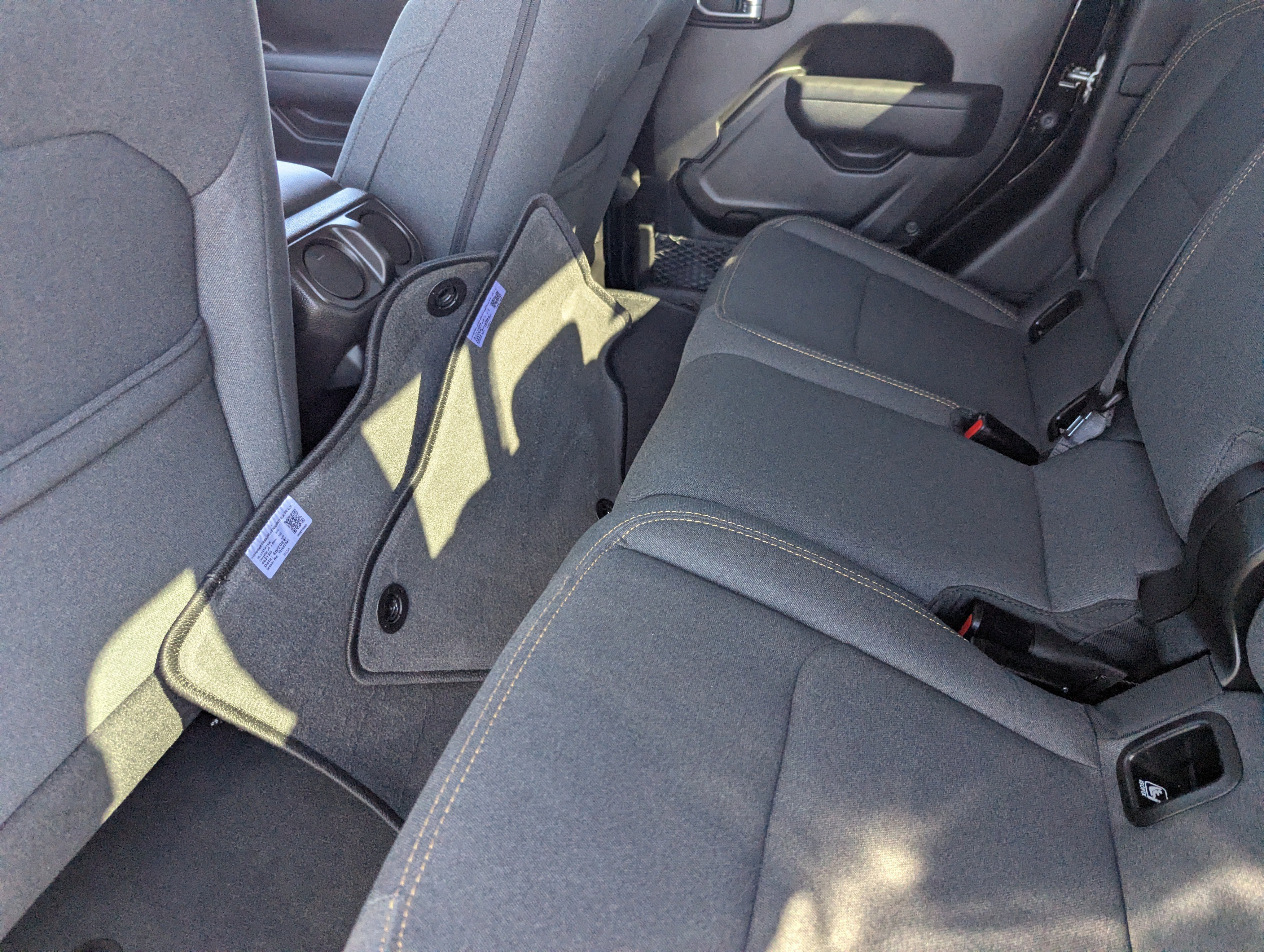 Used 2025 Jeep Gladiator Sport image 15