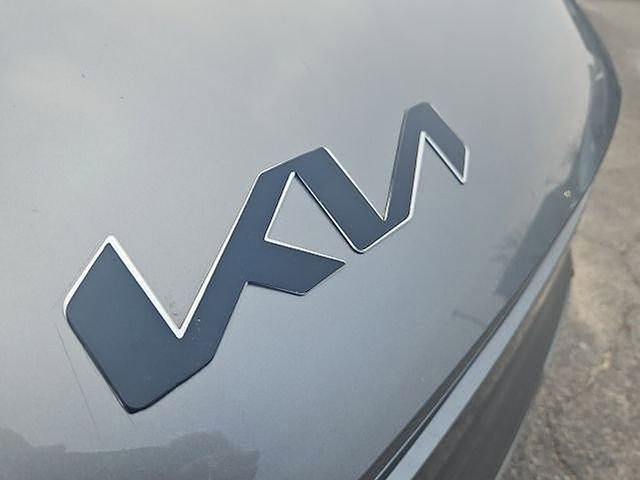 Used 2024 Kia EV9 Light Long Range image 16
