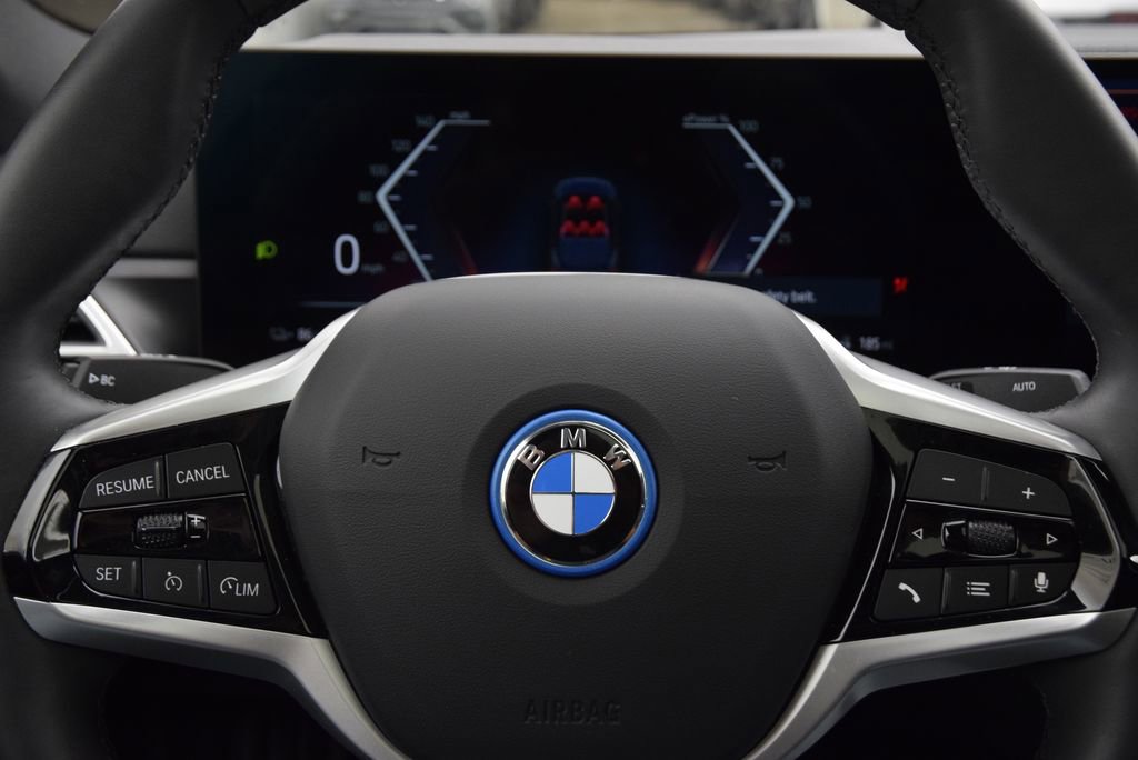 Used 2025 BMW i4 eDrive40 RWD image 23