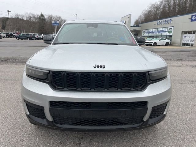 Used 2024 Jeep Grand Cherokee L Laredo image 11