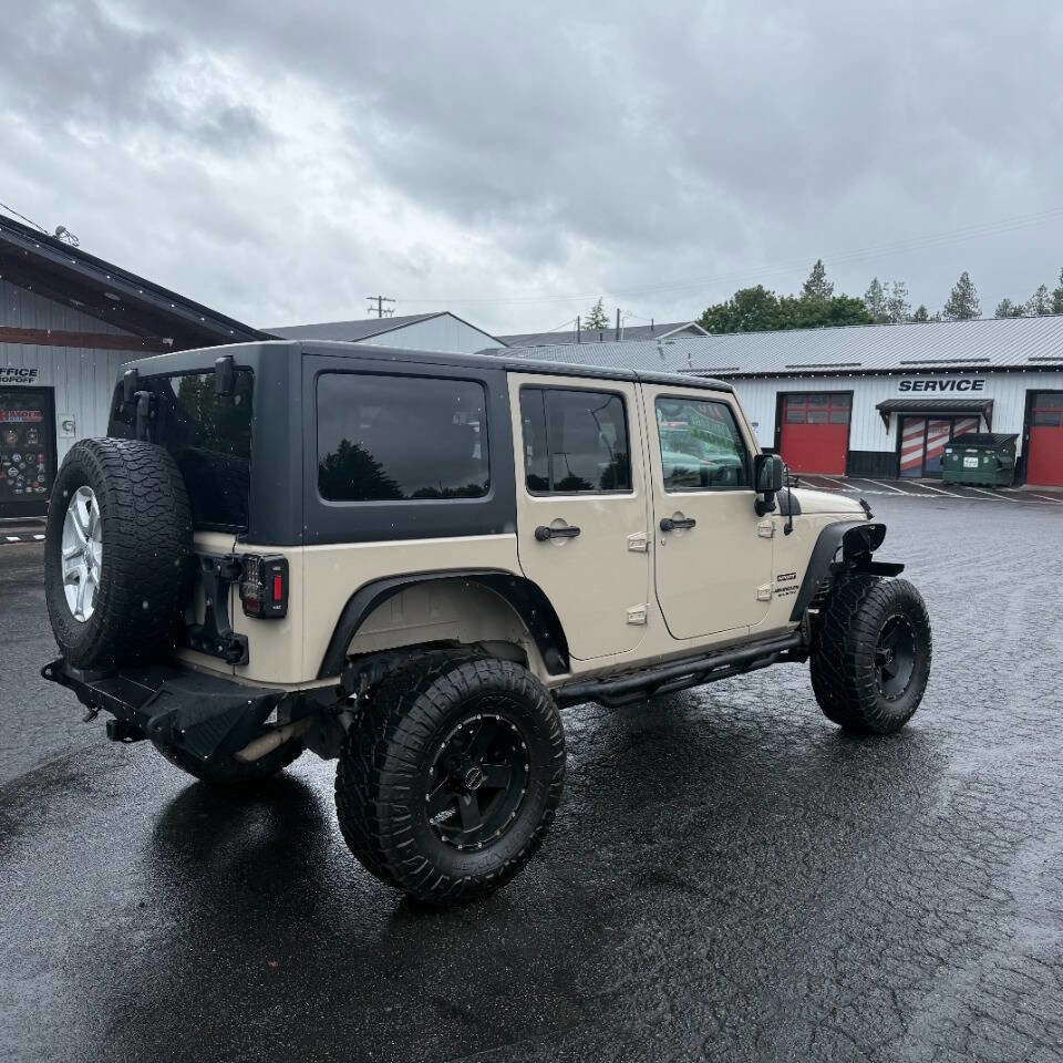 Used 2016 Jeep Wrangler Unlimited Sport w/ Quick Order Package 23S AWD/4WD image 5