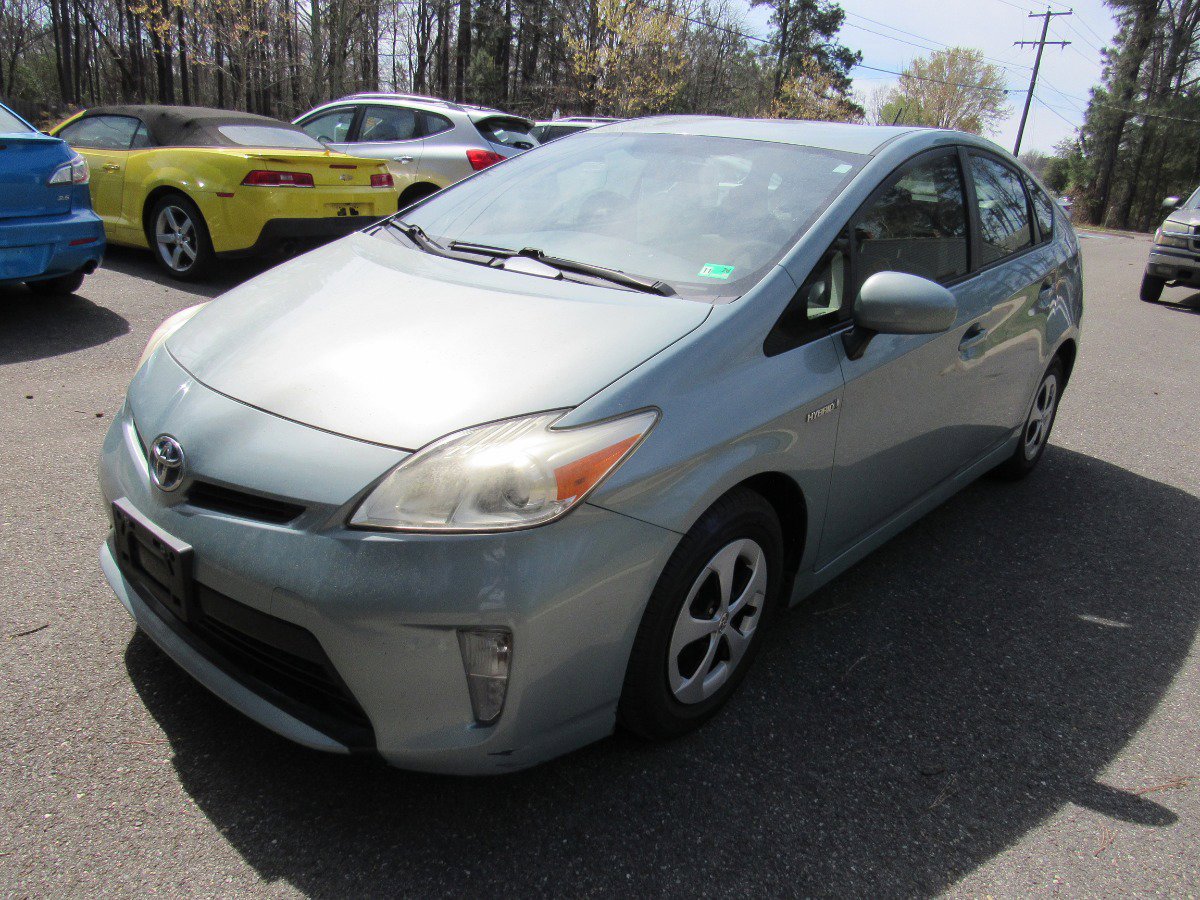 Used 2013 Toyota Prius Two image 2