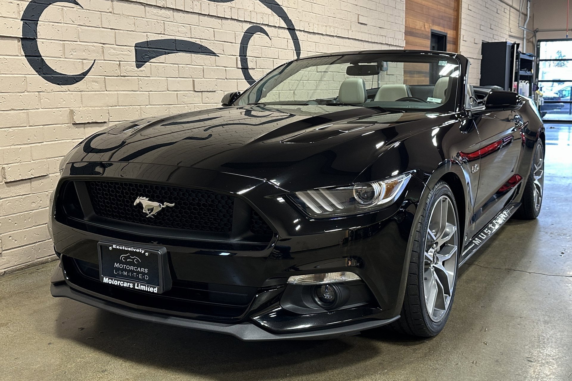 Used 2017 Ford Mustang GT Premium w/ Equipment Group 401A image 14