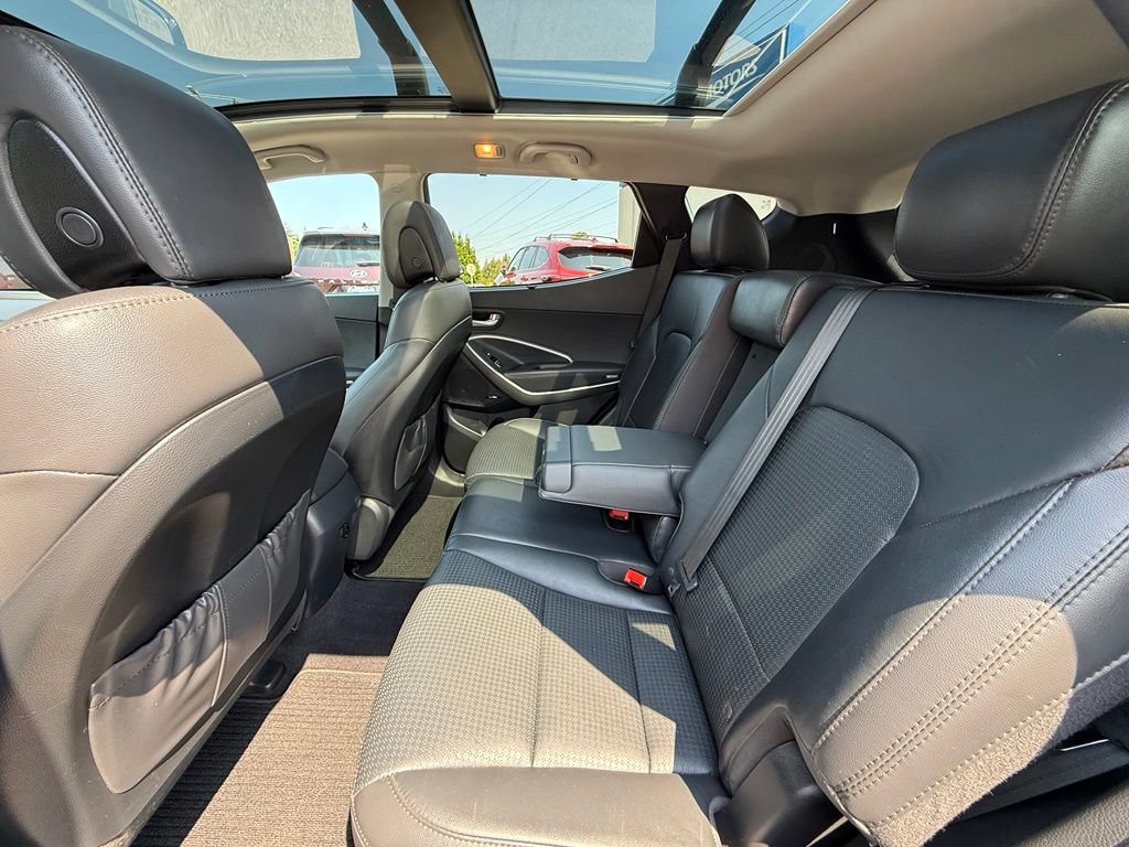 Used 2016 Hyundai Santa Fe Sport 2.0T w/ Option Group 05 AWD/4WD image 13