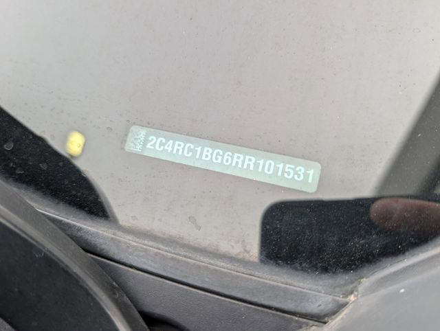 Used 2024 Chrysler Pacifica Touring-L image 33