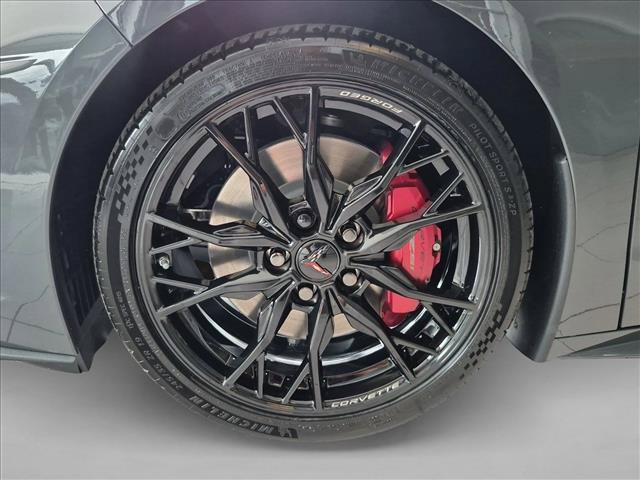 New 2027 Chevrolet Corvette Stingray Coupe w/ Z51 Performance Package RWD image 9