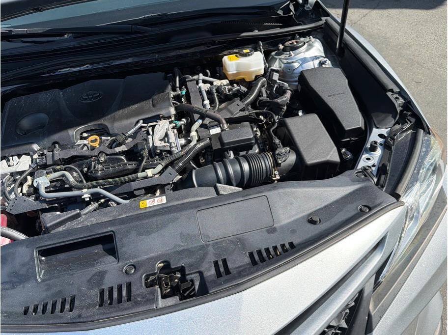 Used 2018 Toyota Camry SE w/ Audio Package FWD image 29