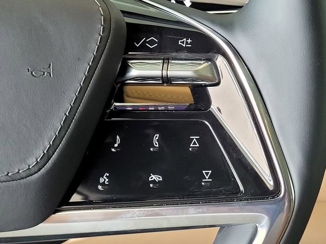 New 2025 Cadillac Escalade IQ Sport 2 w/ LPO, ONYX Package image 25