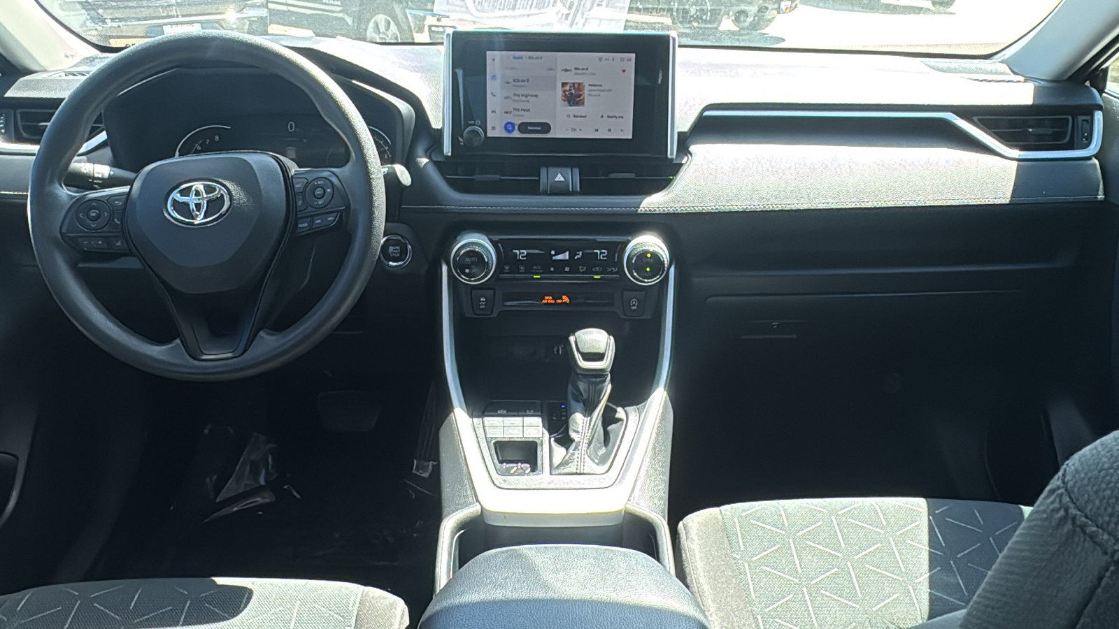 Used 2024 Toyota RAV4 XLE image 16