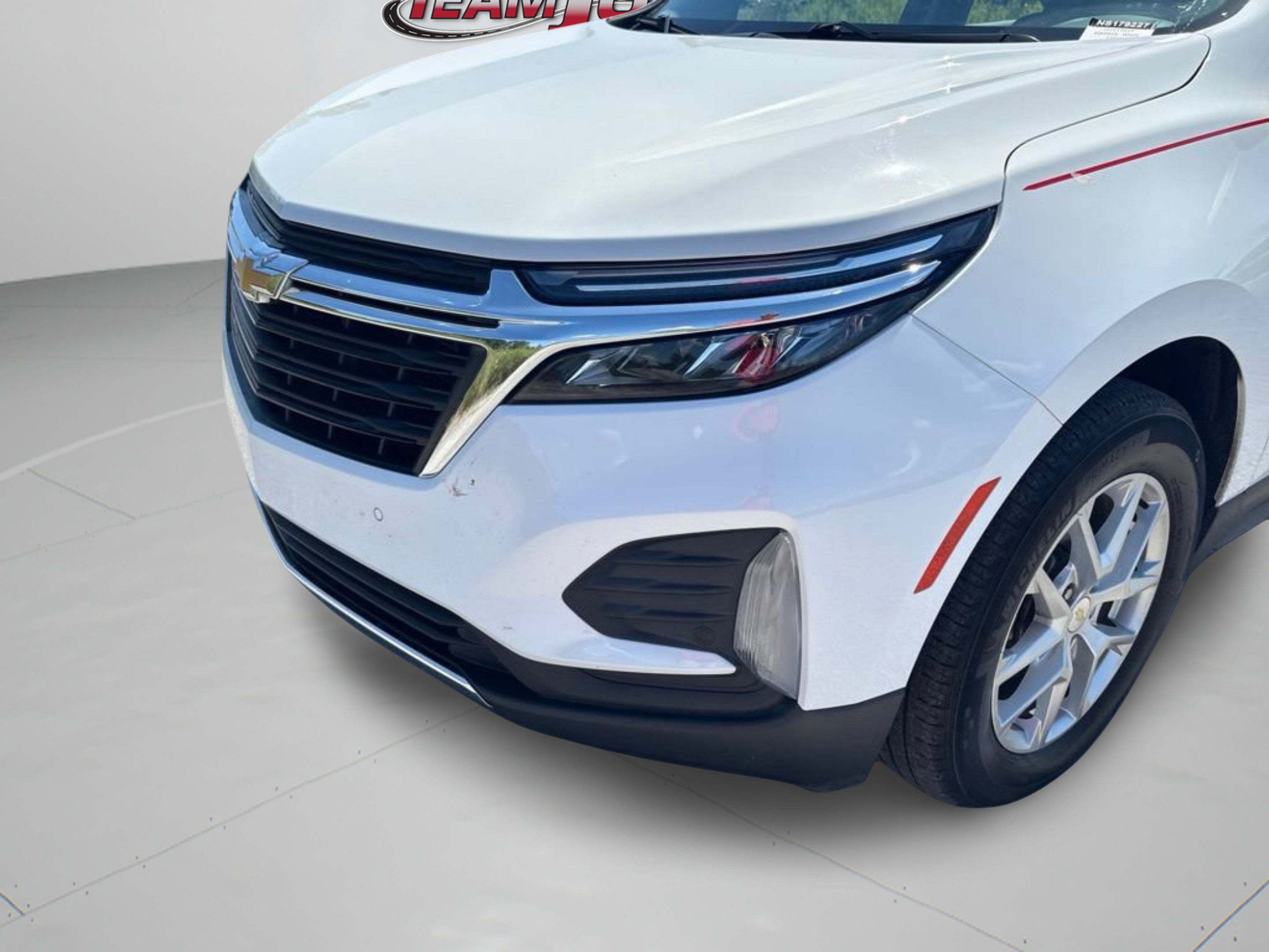 Used 2022 Chevrolet Equinox LT FWD image 32