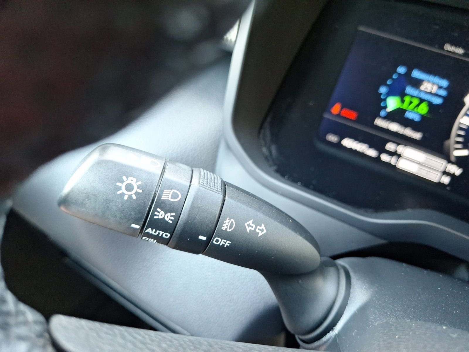 Used 2024 Toyota Tundra Limited w/ Power Package AWD/4WD image 24