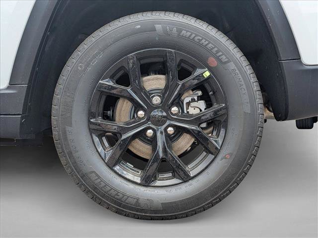 New 2026 Jeep Grand Cherokee Altitude AWD/4WD image 10