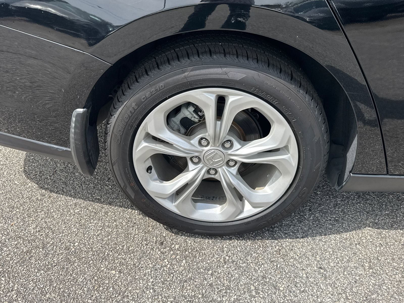 Used 2023 Honda Accord LX image 17