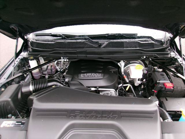 Certified 2025 RAM 2500 Big Horn AWD/4WD image 18