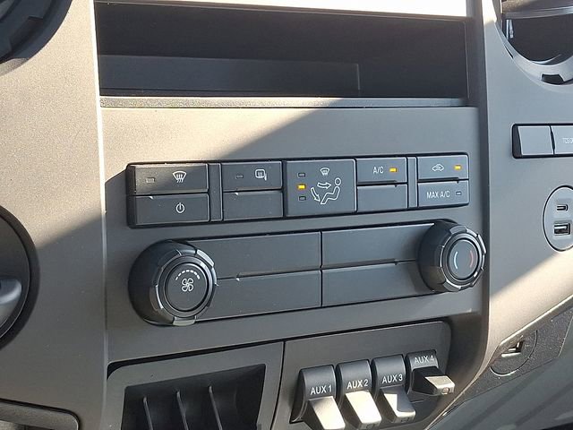 Used 2023 Ford F650 2WD Regular Cab Super Duty image 14