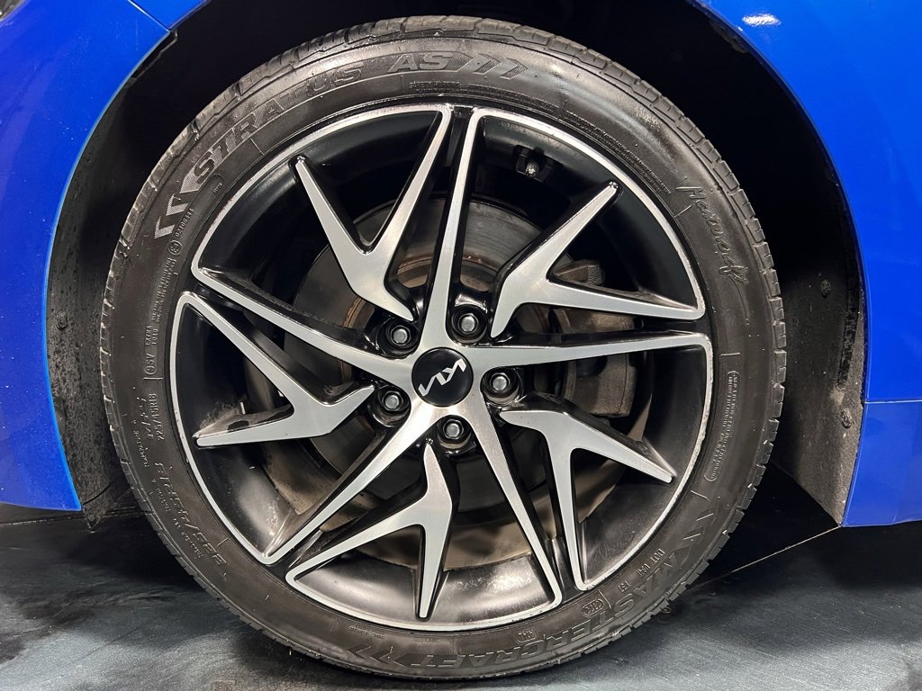 Used 2023 Kia Stinger GT-Line w/ Sun & Sound Package image 27