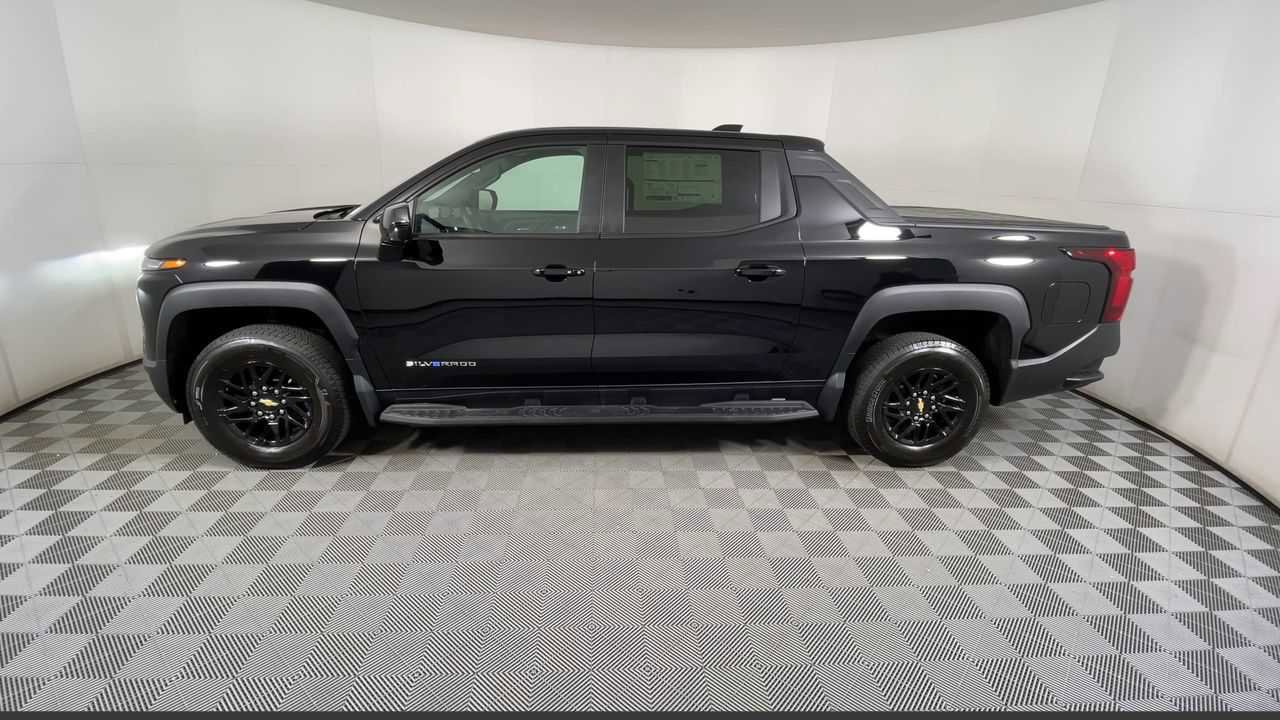 New 2024 Chevrolet Silverado EV W/T image 10