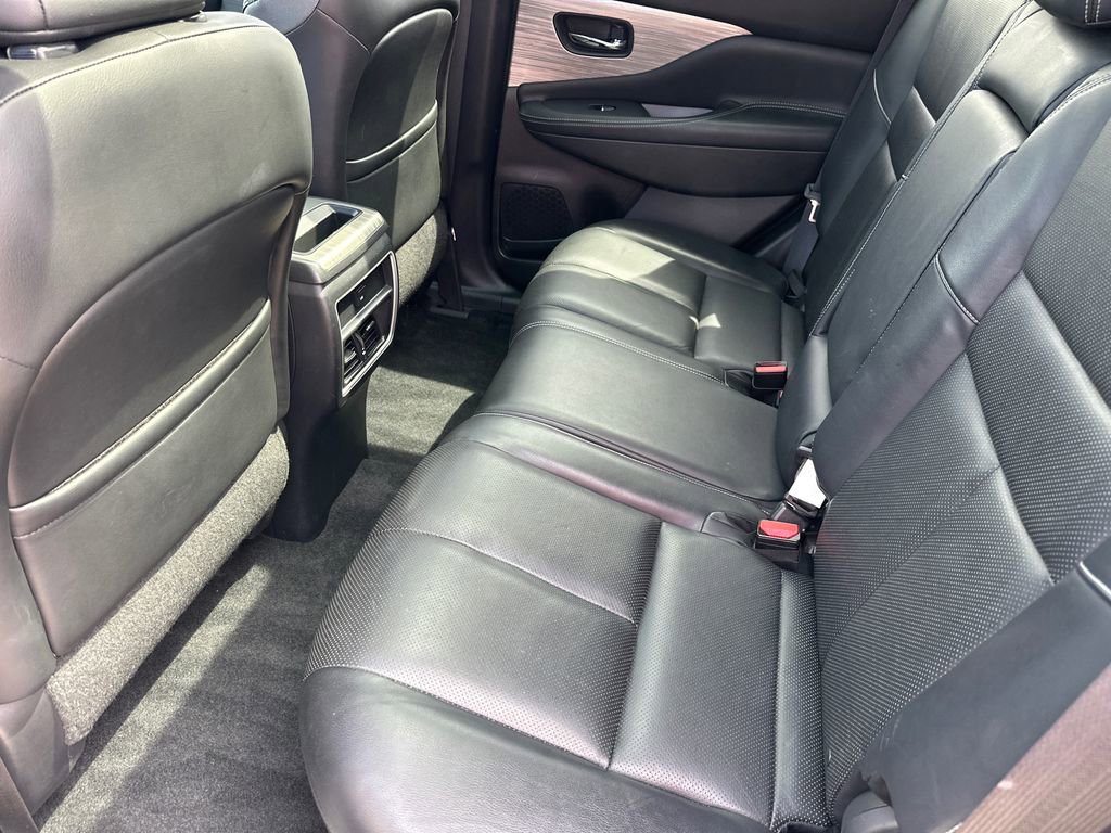 Used 2016 Nissan Murano SL w/ SL Technology Package FWD image 18