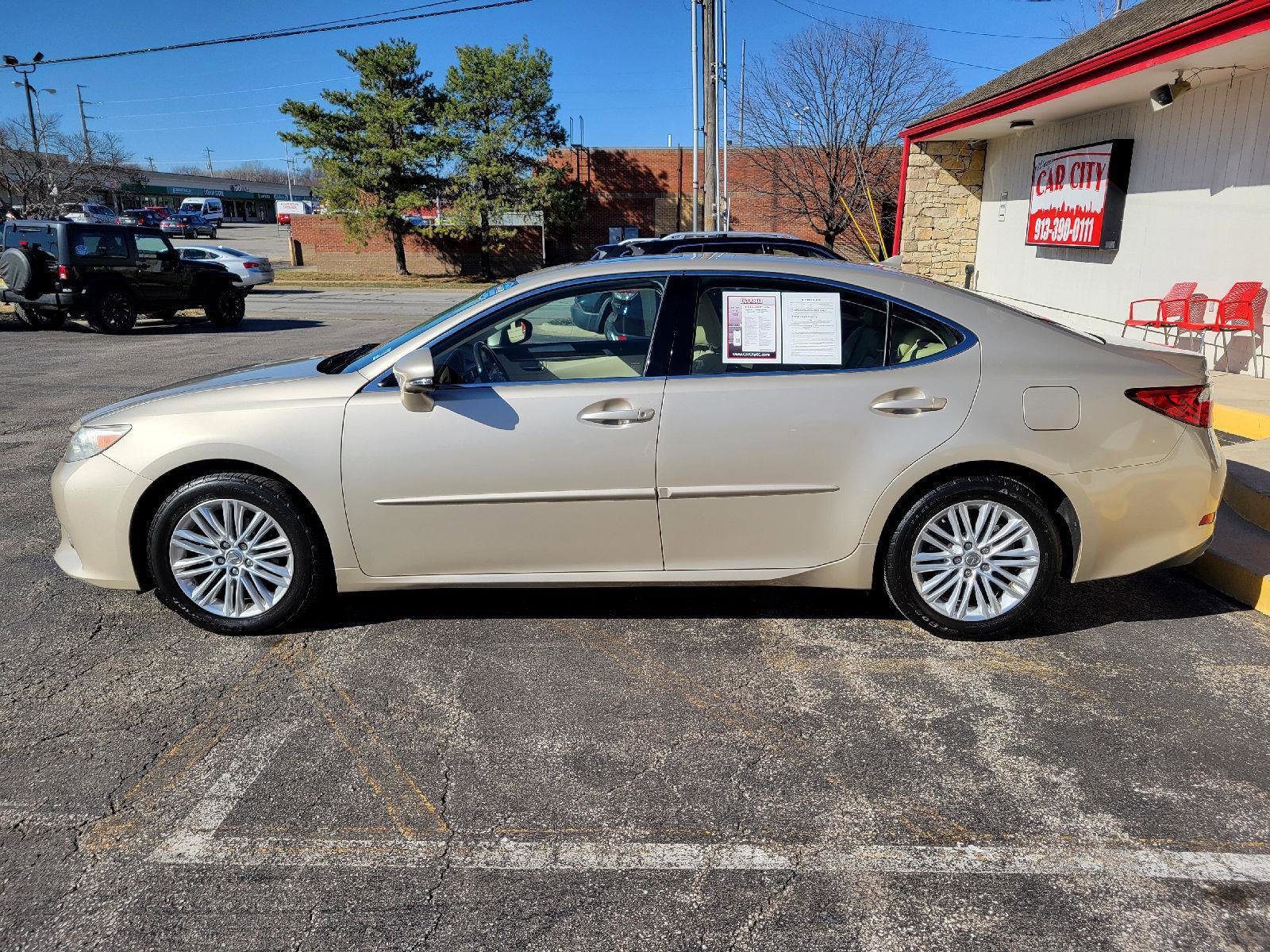 Used 2013 Lexus ES 350 w/ Luxury Pkg image 15