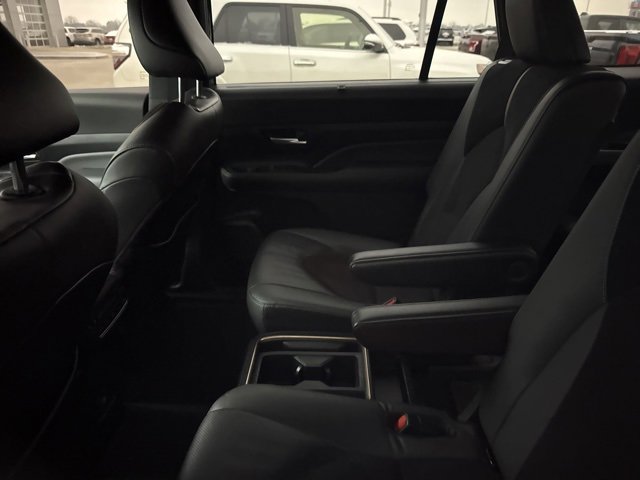 Used 2024 Toyota Grand Highlander AWD Hybrid image 5