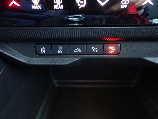 New 2026 Jeep Cherokee Overland image 21