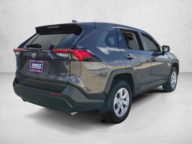 Used 2024 Toyota RAV4 LE FWD image 5