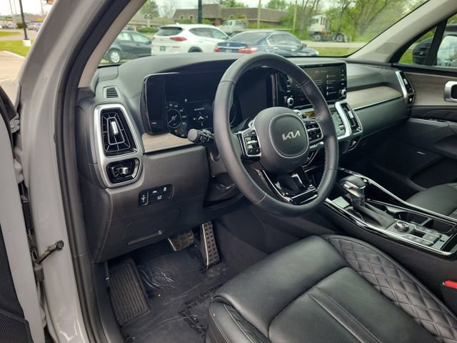 Used 2023 Kia Sorento SX Prestige image 22