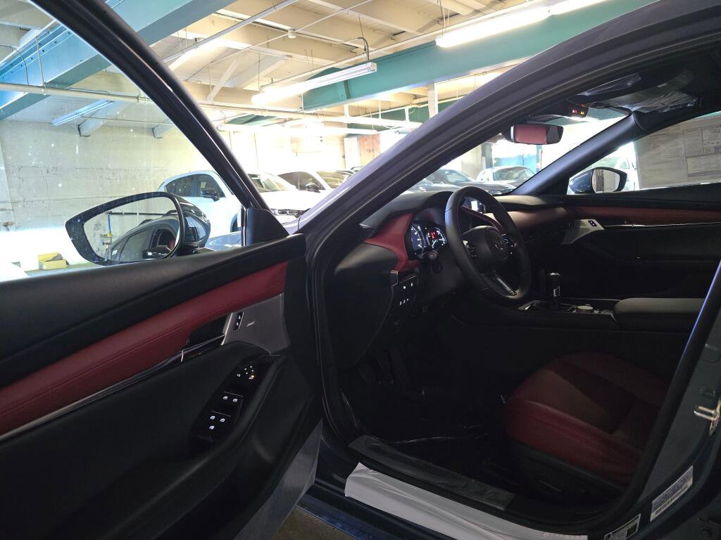 New 2026 MAZDA MAZDA3 2.5 S Hatchback w/ Premium Pkg image 17