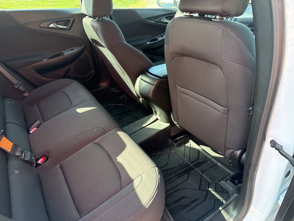 Used 2024 Chevrolet Malibu RS w/ LPO, Floor Liner Package image 17