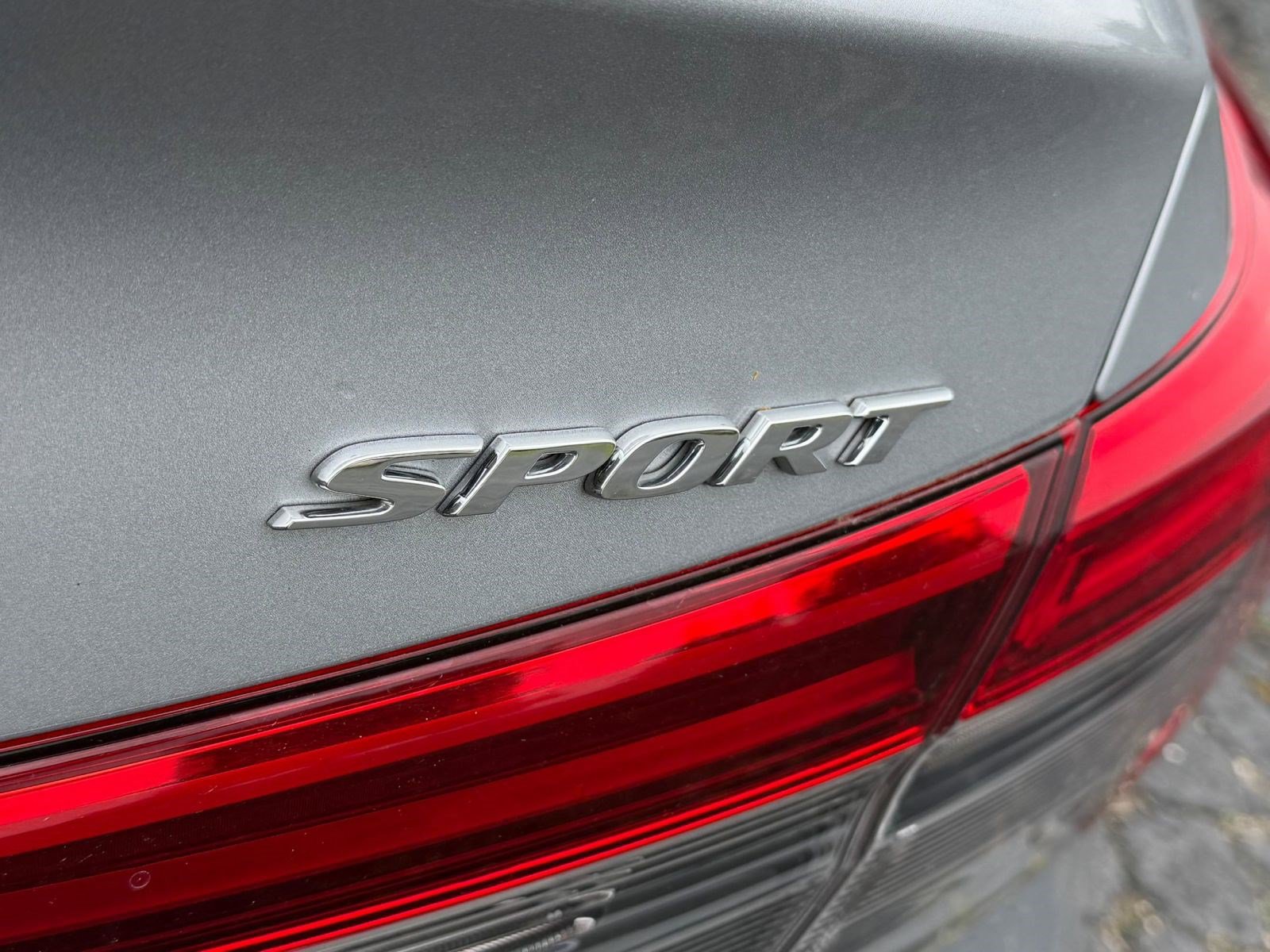 Used 2023 Honda Civic Sport image 11