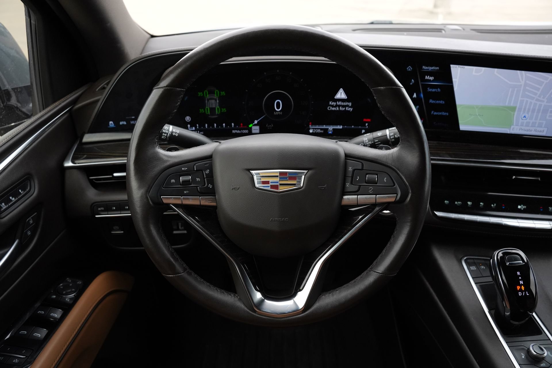 Used 2023 Cadillac Escalade ESV Premium Luxury image 10