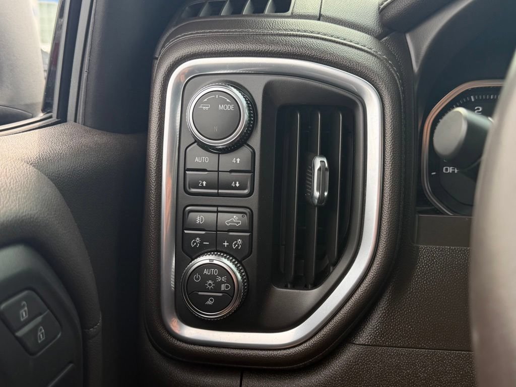 Used 2021 GMC Sierra 1500 Denali w/ Denali Premium Package AWD/4WD image 26