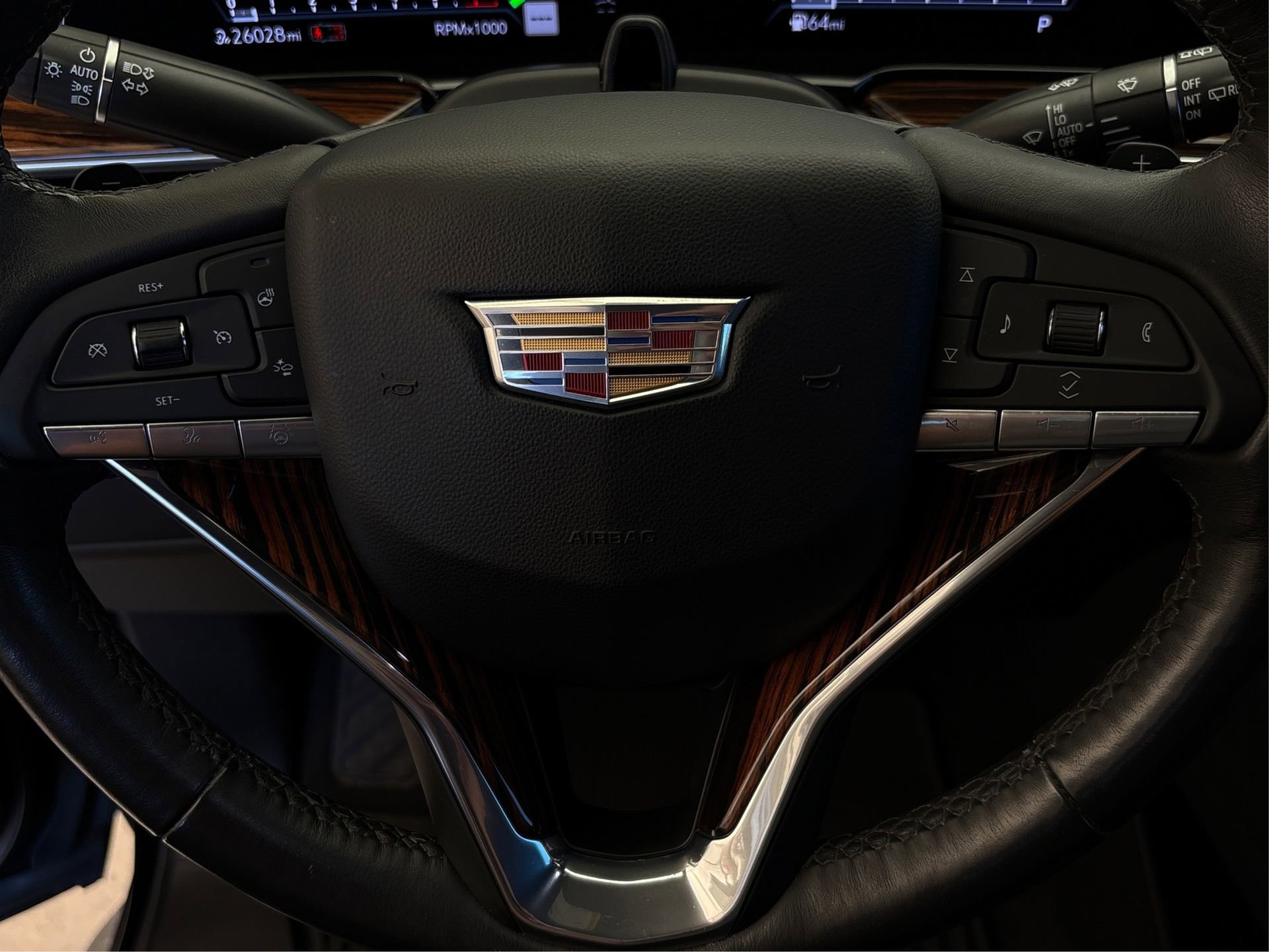 Used 2023 Cadillac Escalade Premium Luxury w/ LPO, Radiant Package RWD image 19