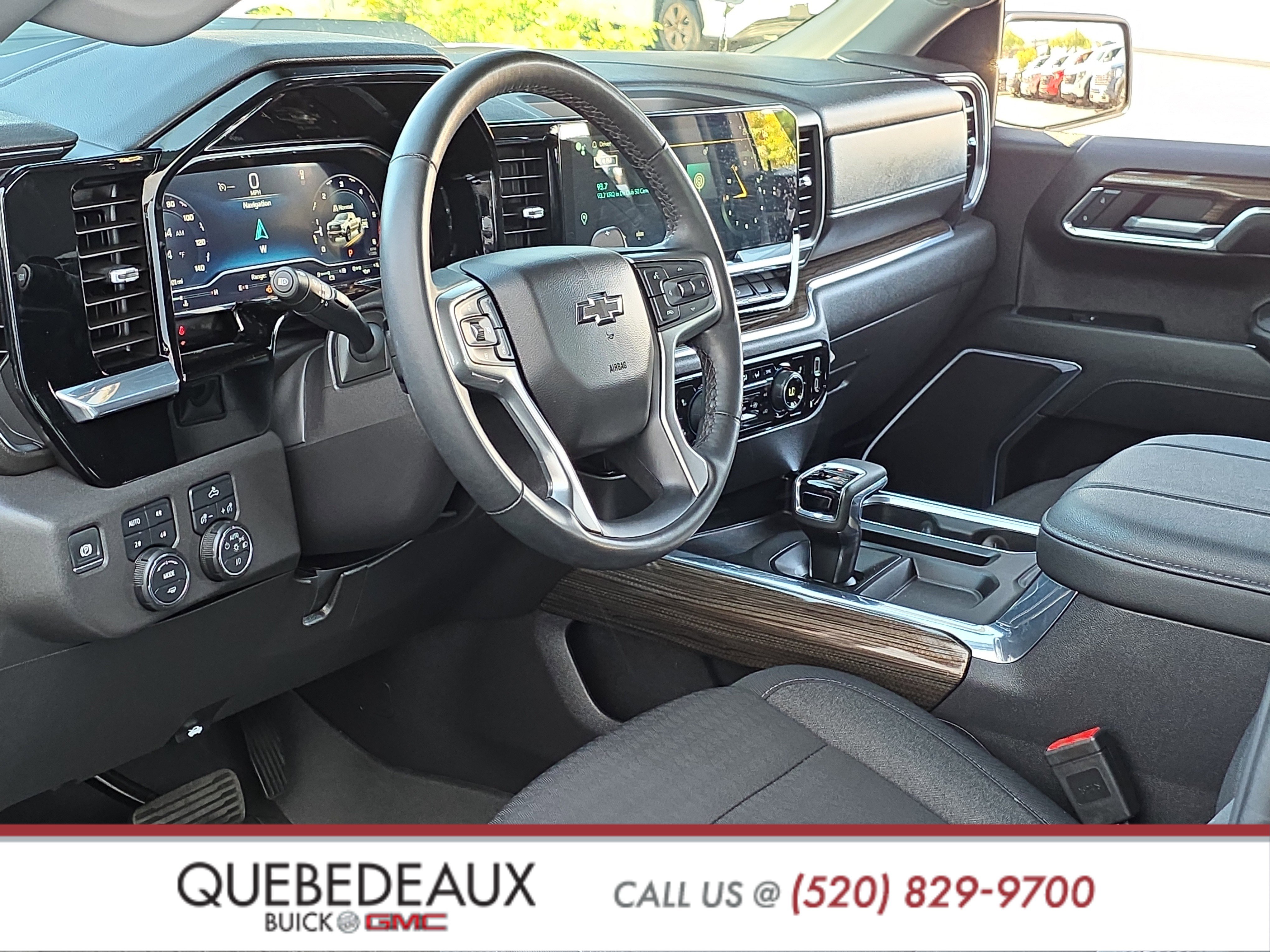 Used 2024 Chevrolet Silverado 1500 LT Trail Boss w/ Dark Appearance Package AWD/4WD image 12