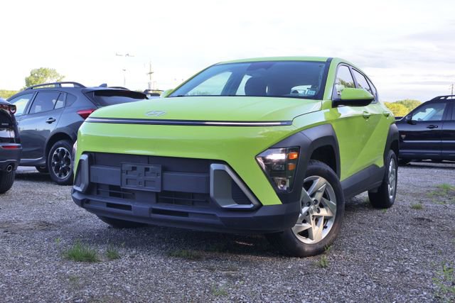 Used 2024 Hyundai Kona SE AWD/4WD image 2