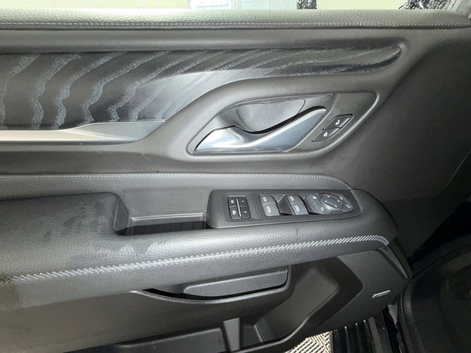 Used 2022 GMC Yukon Denali w/ Max Trailering Package image 15