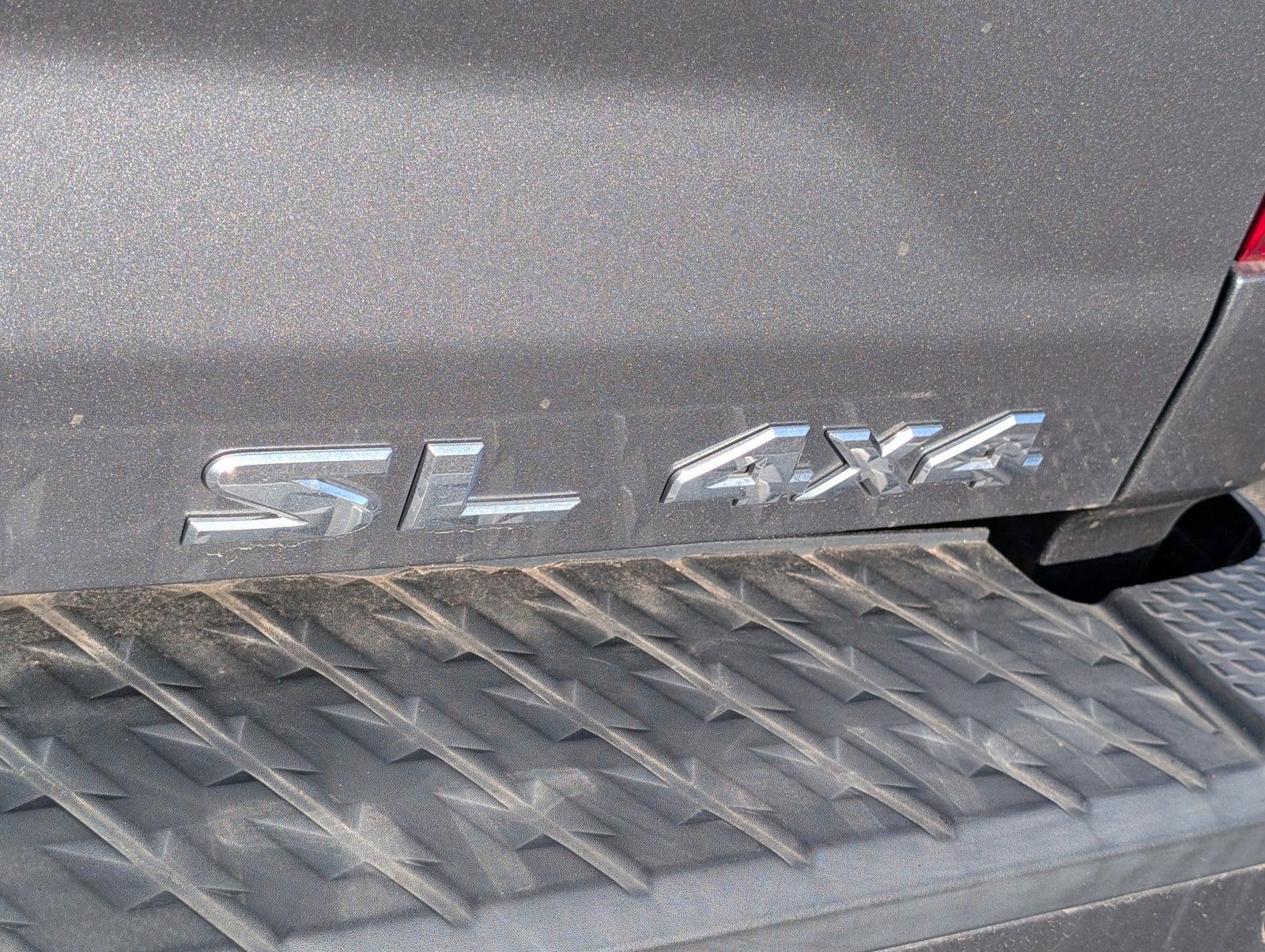 Used 2018 Nissan Titan SL w/ Off-Road Package image 6