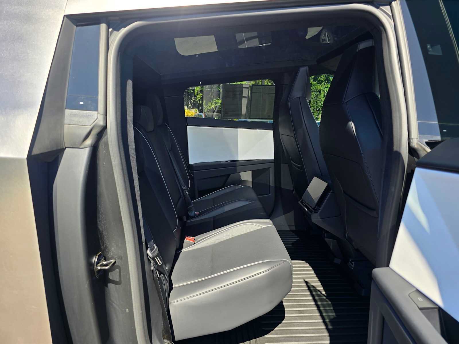 Used 2024 Tesla Cybertruck Cyberbeast AWD/4WD image 12