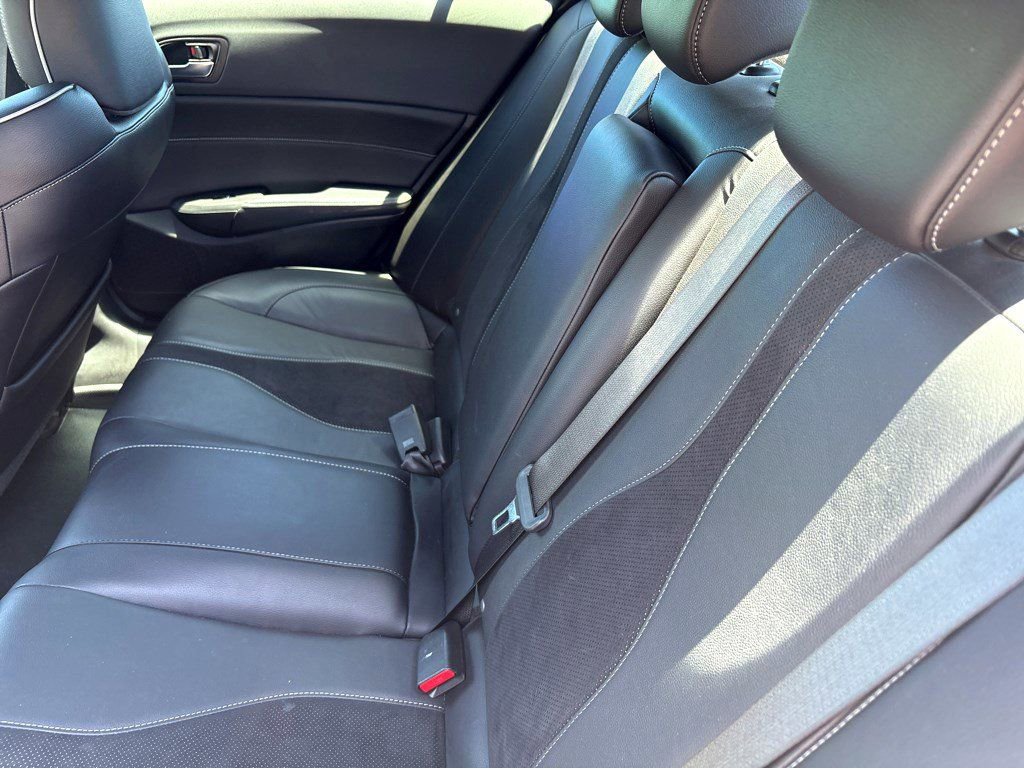 Used 2020 Acura ILX FWD image 19