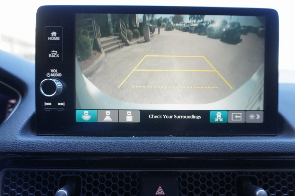 Used 2022 Honda Civic Touring image 9