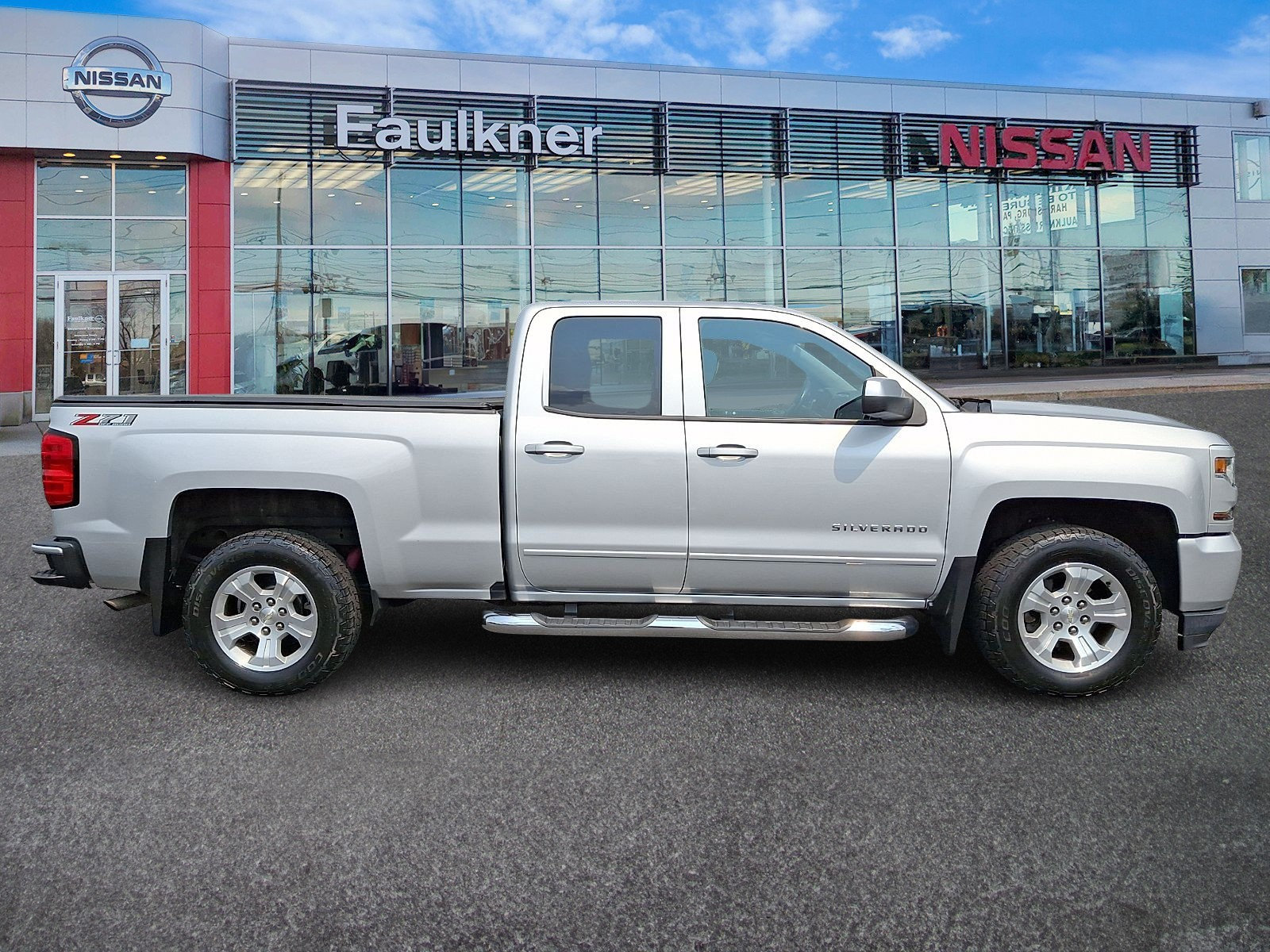 Used 2019 Chevrolet Silverado 1500 LT w/ All Star Edition AWD/4WD image 7