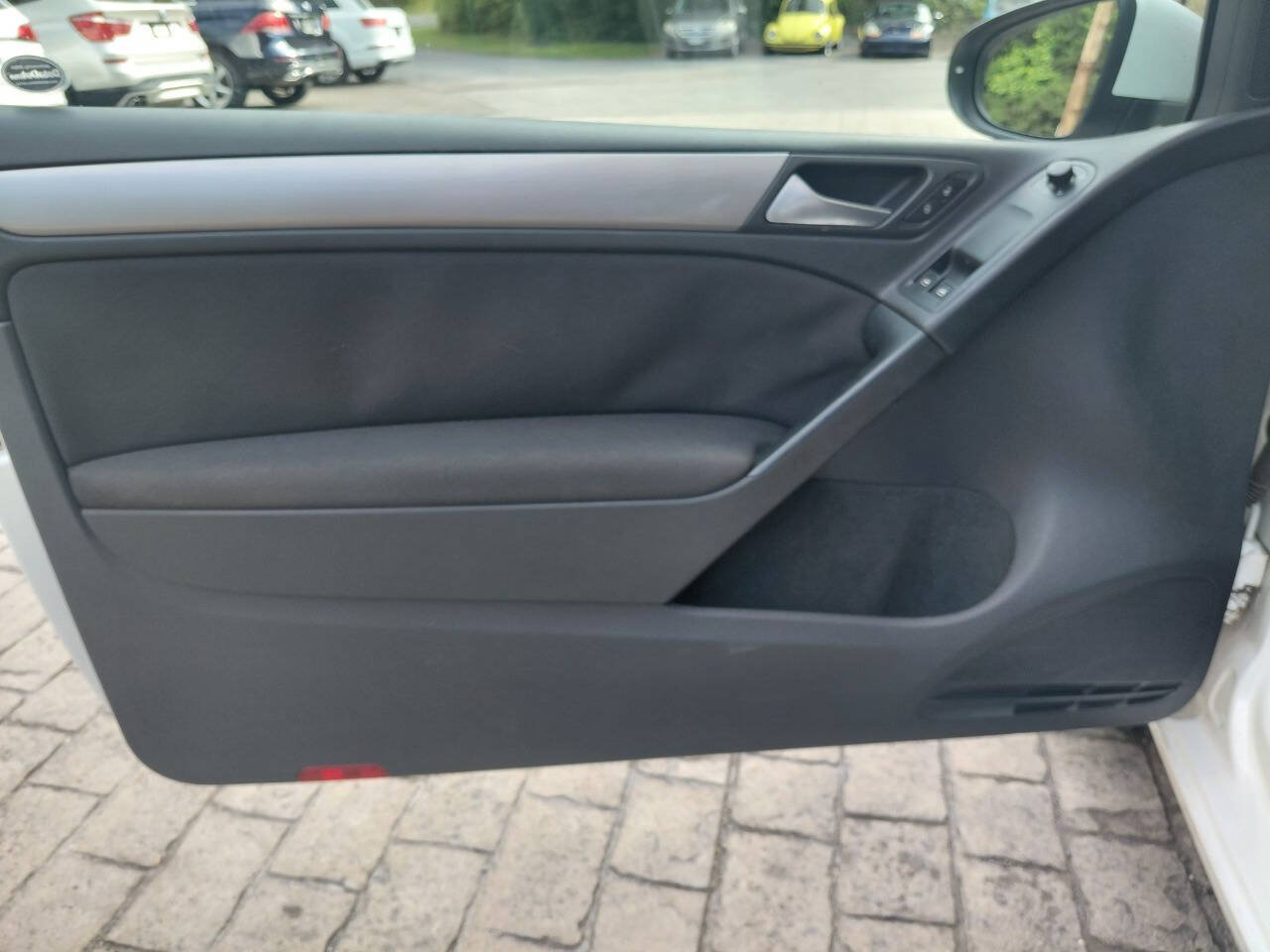Used 2013 Volkswagen Golf 2-Door FWD image 12