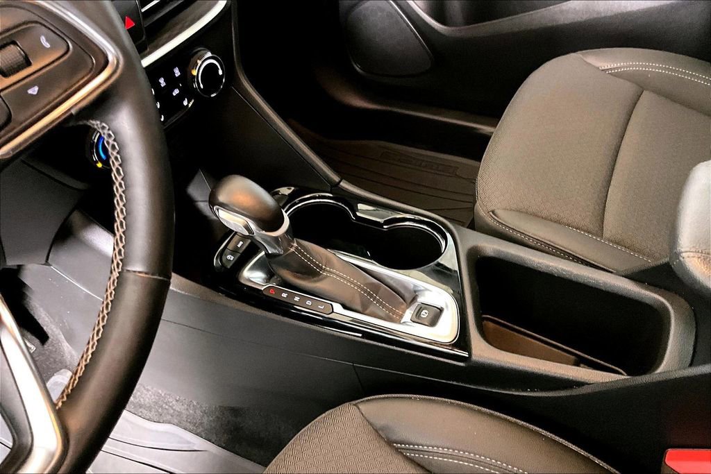 Used 2024 Buick Encore GX Preferred w/ Comfort Package image 13