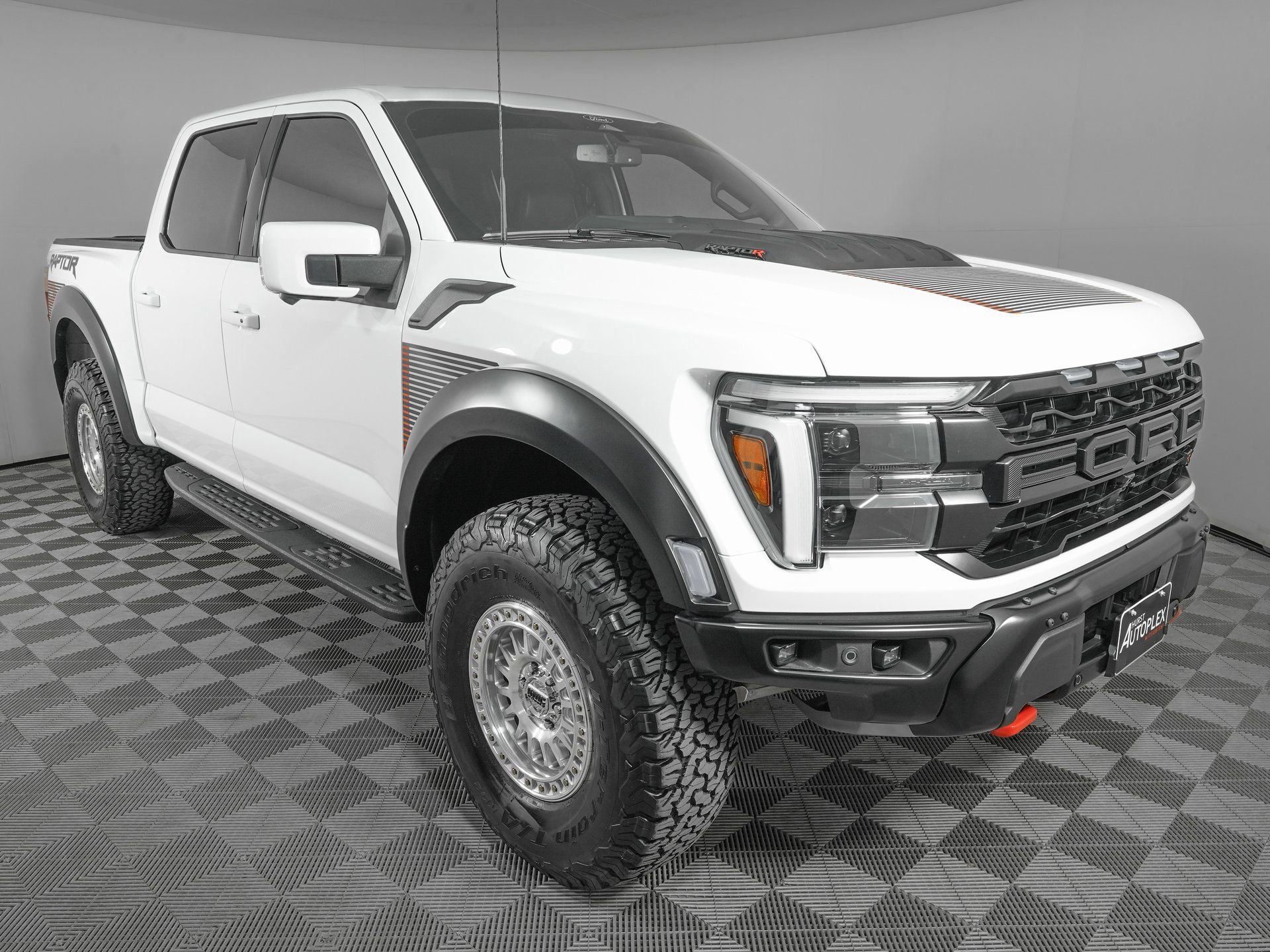 Used 2025 Ford F150 Raptor w/ Equipment Group 803A Raptor R image 3