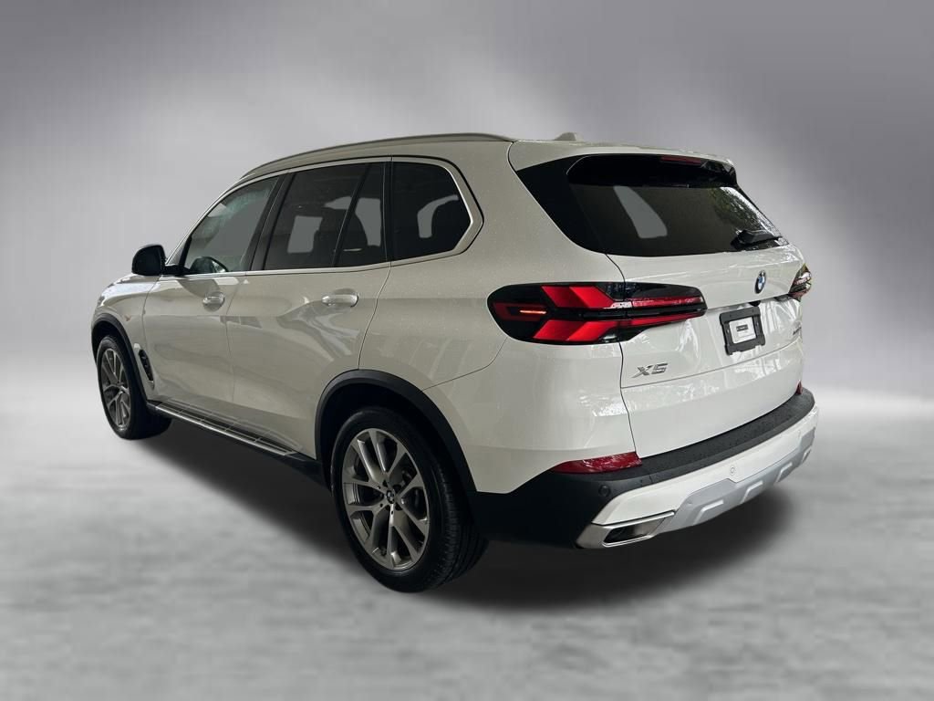Used 2026 BMW X5 xDrive40i w/ Premium Package AWD/4WD image 4