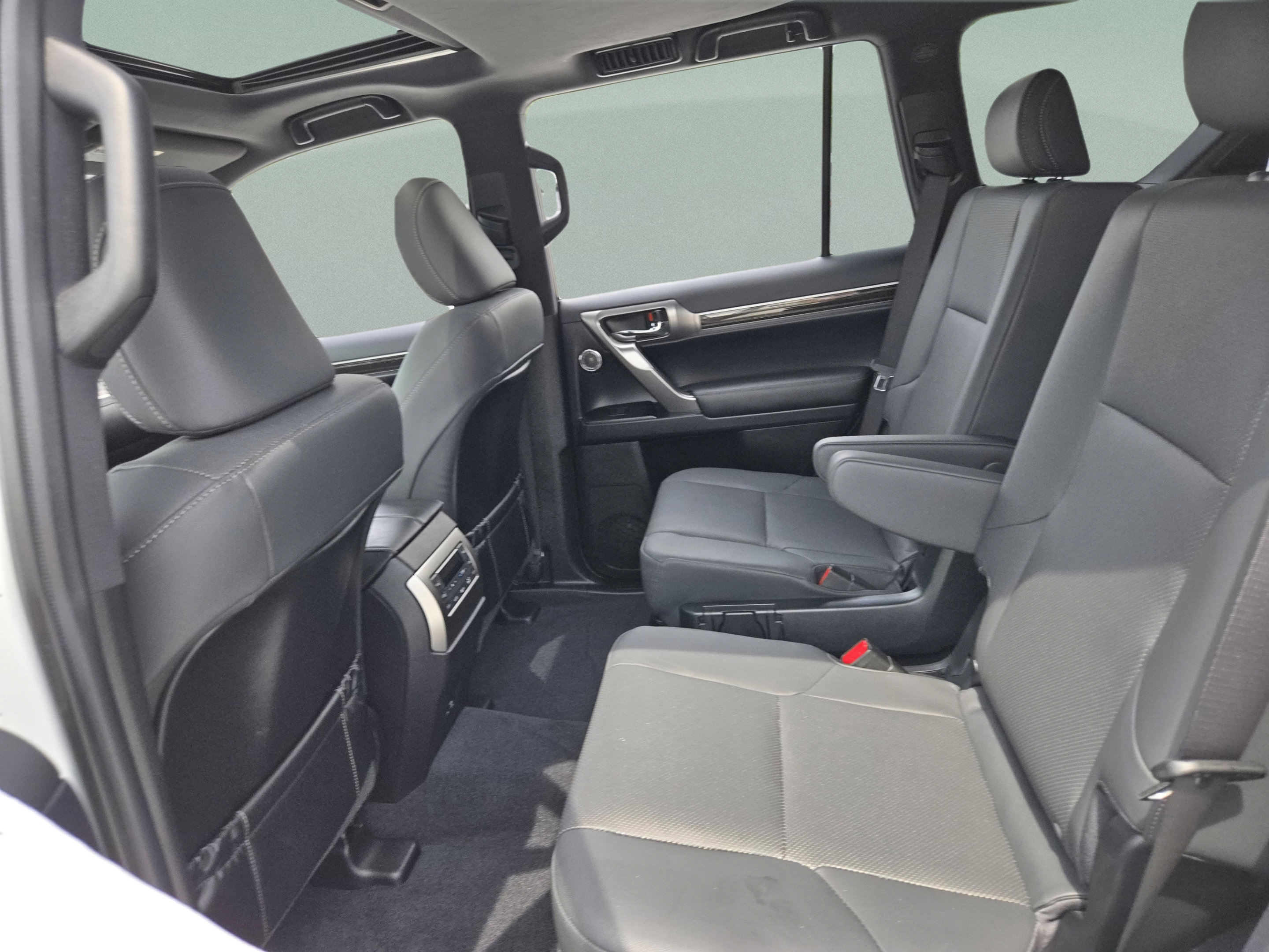 Certified 2023 Lexus GX 460 Premium AWD/4WD image 17