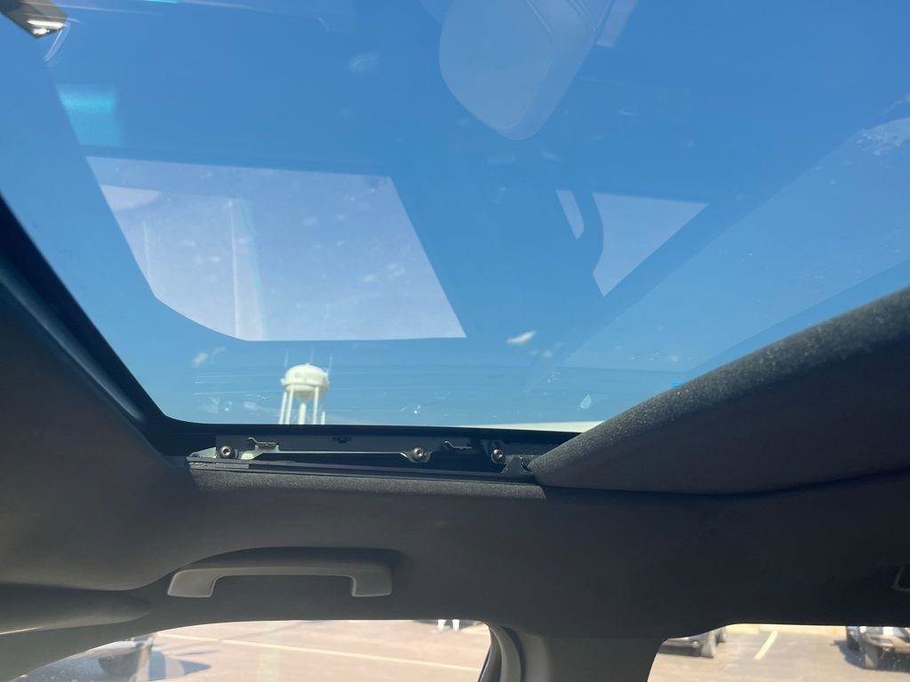 Used 2016 Ford Explorer Limited w/ Equipment Group 303A image 18