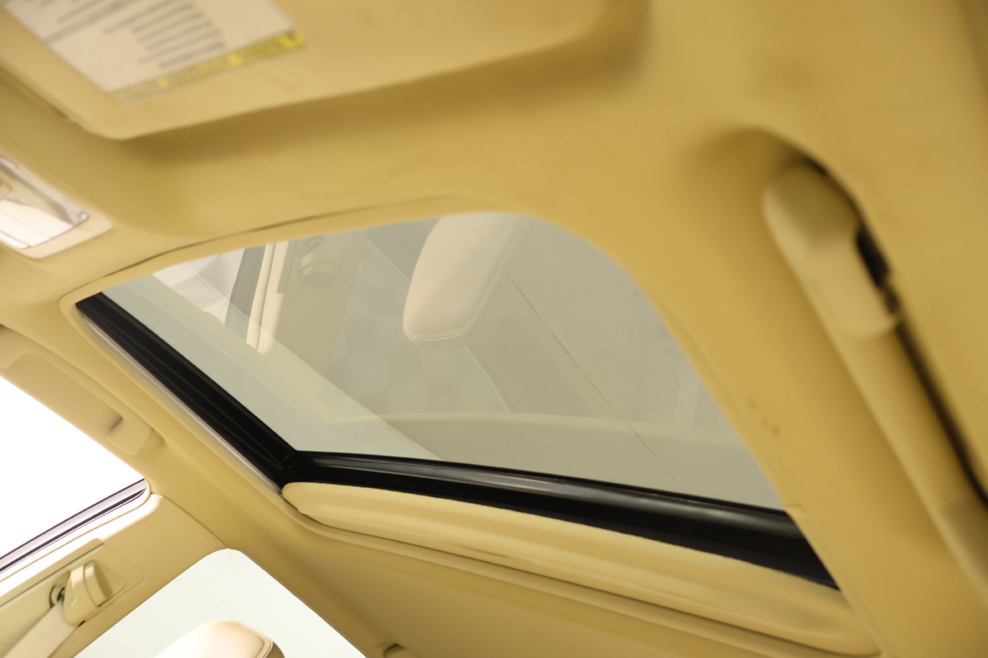Used 2017 Toyota Camry FWD image 16