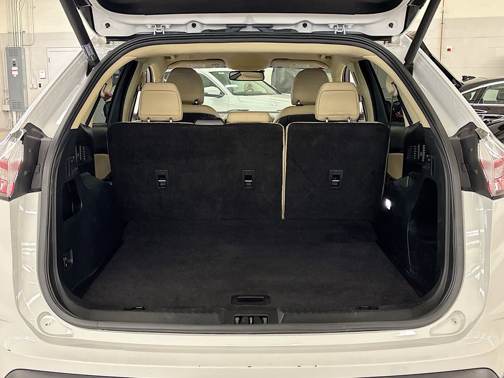 Used 2019 Ford Edge SEL w/ Equipment Group 201A FWD image 24