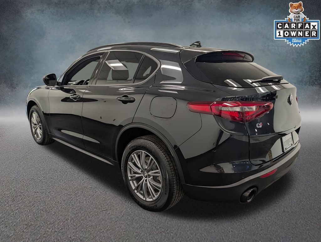 Used 2023 Alfa Romeo Stelvio Sprint AWD/4WD image 6